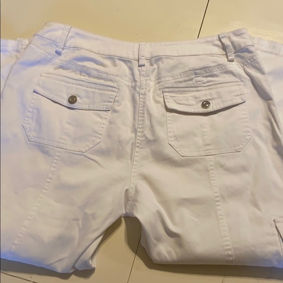 2/$15 Kerry Brooke jeans - Picture 4 of 4